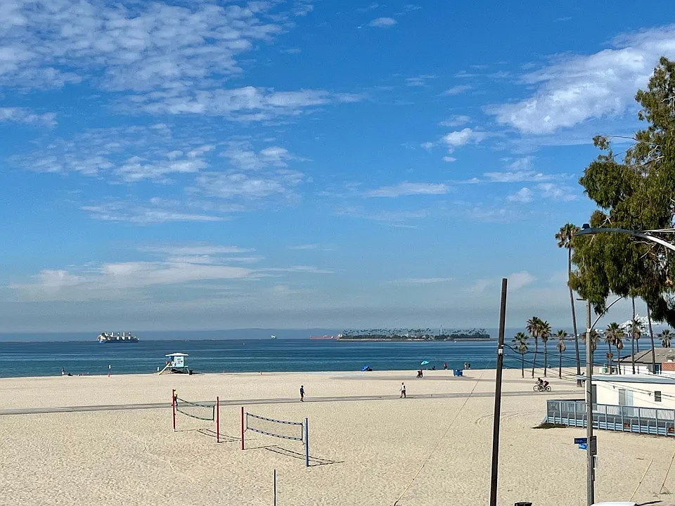 5211 E Ocean Blvd #3