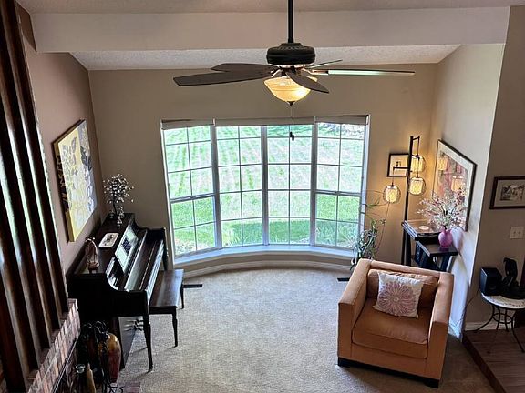5th image of 7872 S Hill Dr