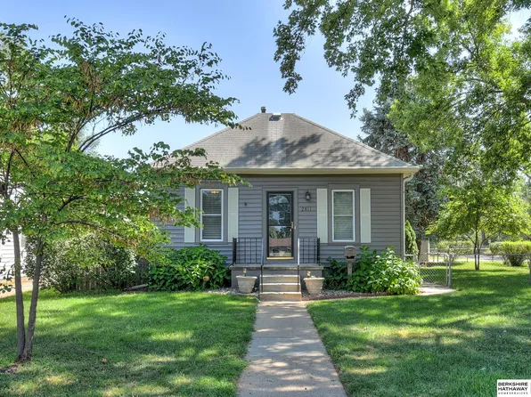 2811 Jefferson St, Bellevue, NE 68005