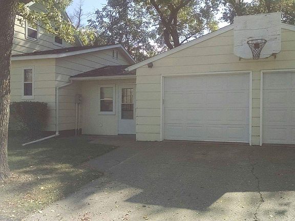 Spacious 2 car garage 