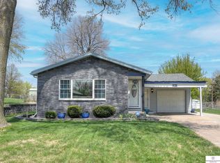 9136 Pauline St, Omaha, NE 68124