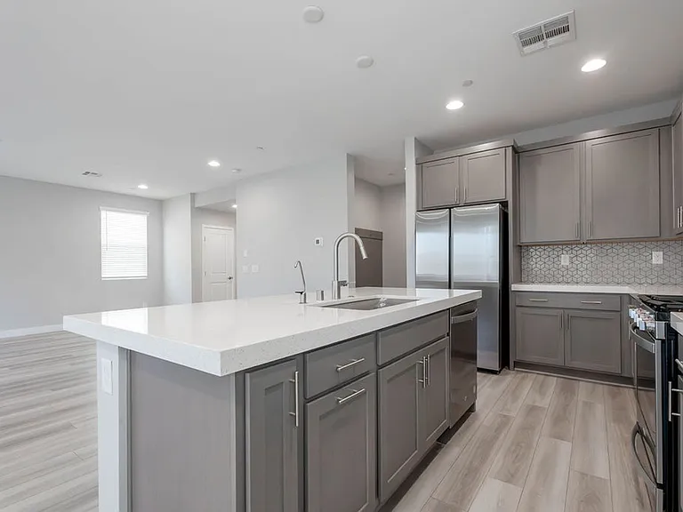 10620 Carnes Ave — Photo 34