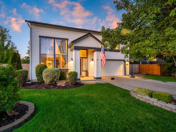 1653 NW Spruce Pl, Redmond, OR 97756