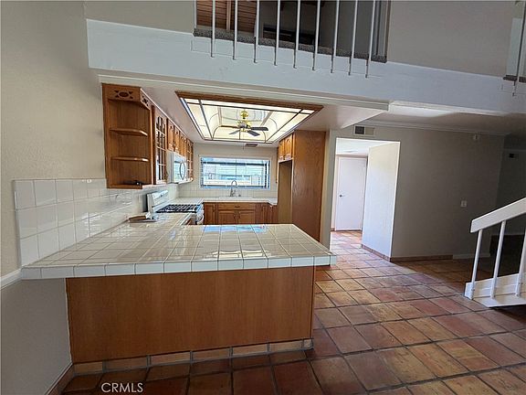 2nd image of 2514 N Tustin Ave Unit F