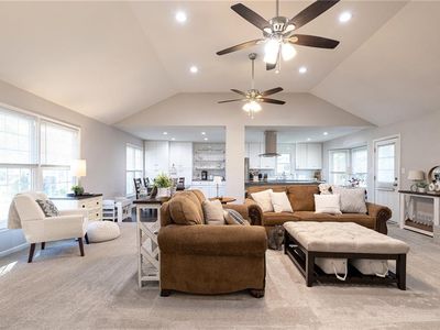 2840 Tepee Ave, Independence, MO, 64057