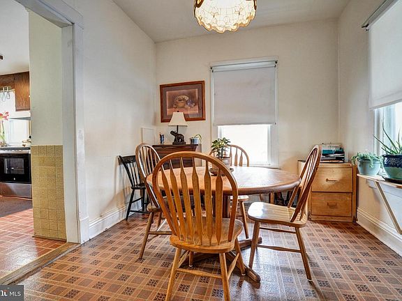 5th image of 535 Valley Park Rd