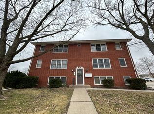 3 Larry Ct #1, Normal, IL 61761