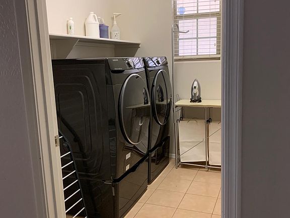 4th image of 5617 S 56th Ave