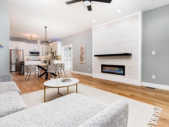 4th image of 4251 Connecticut St