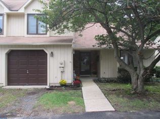 102 Canterbury Cv, Sicklerville, NJ 08081