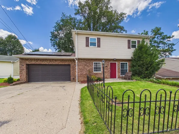 33 Lynn Marr Dr, Huntington, WV 25705