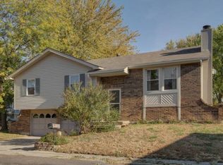 615 S 6th St, Edwardsville, KS 66111