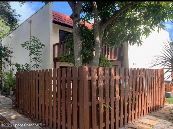 8710 Hibiscus Ct, Cape Canaveral, FL 32920