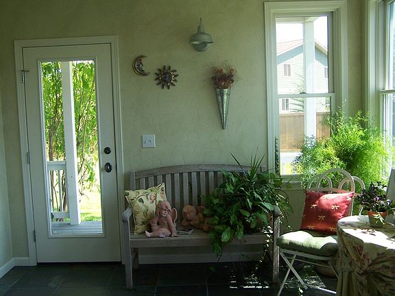 Slate Entry & Sunroom