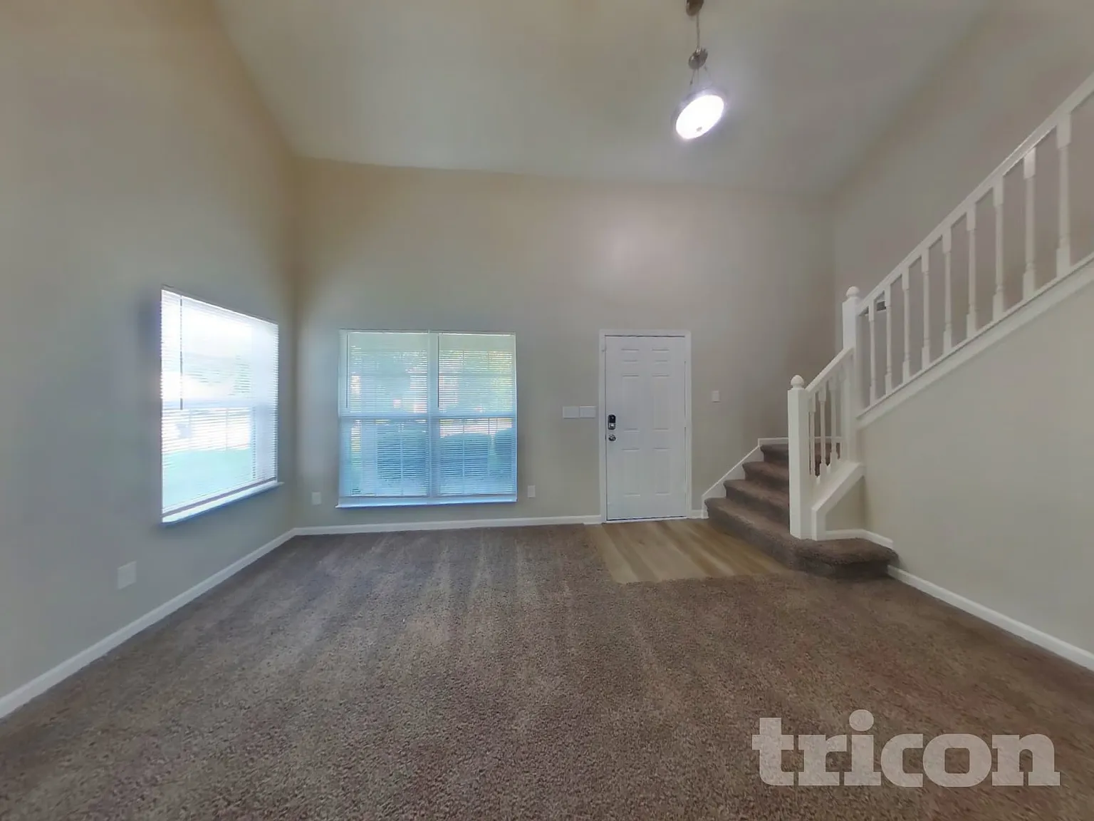 597 Grassy Bend Drive Greenwood IN — Photo 3