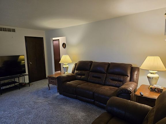5th image of 3926 Elva Ln