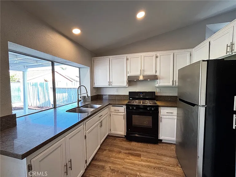 14890 Lavender Ln — Photo 5
