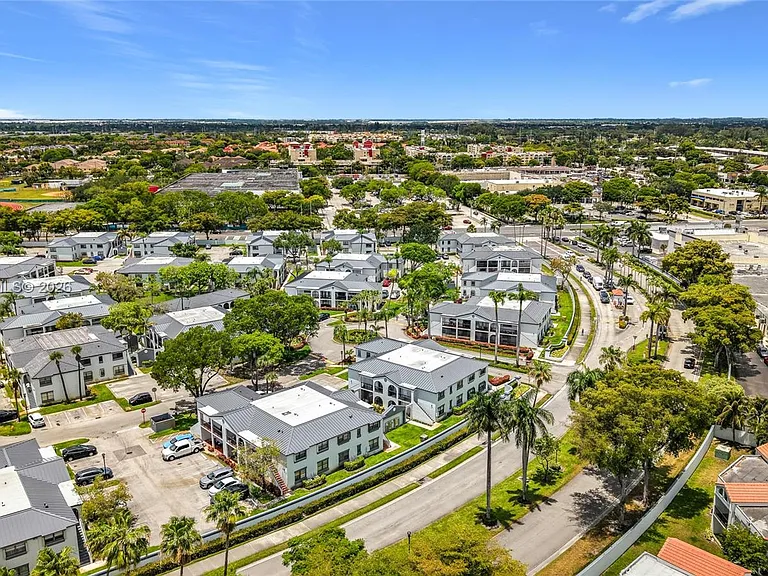 18296 Mediterranean Blvd #404 — Photo 48
