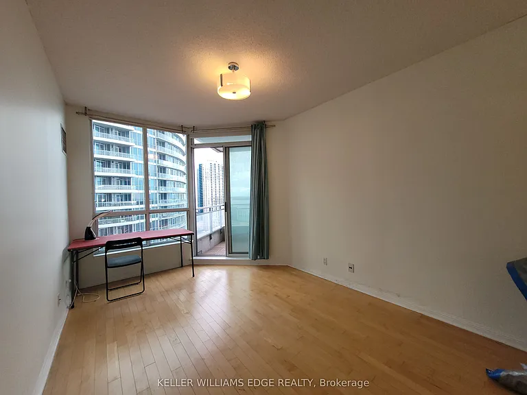 228 Queens Quay W #2203 — Photo 10