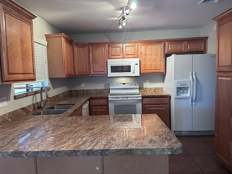 4910 W Gail Dr — Photo 19