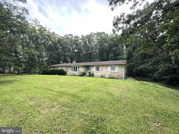 566 Muddy Run Rd, Mifflintown, PA 17059