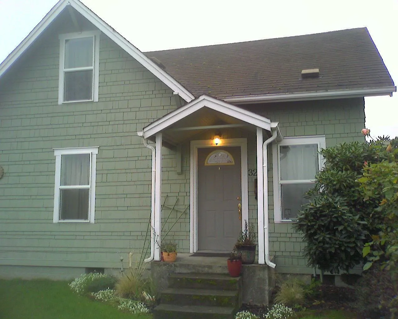 320 24th Ave photo 1