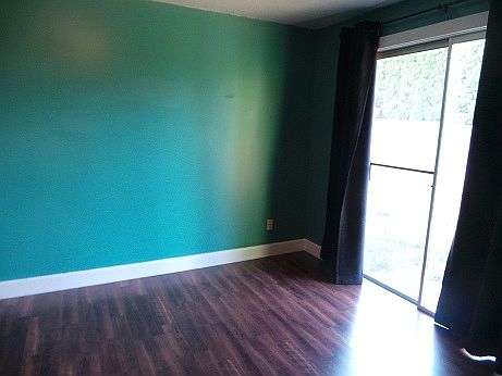 Master BR w/slider to back yard