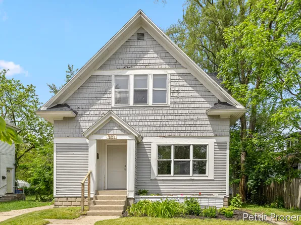 921 Temple St SE, Grand Rapids, MI 49507