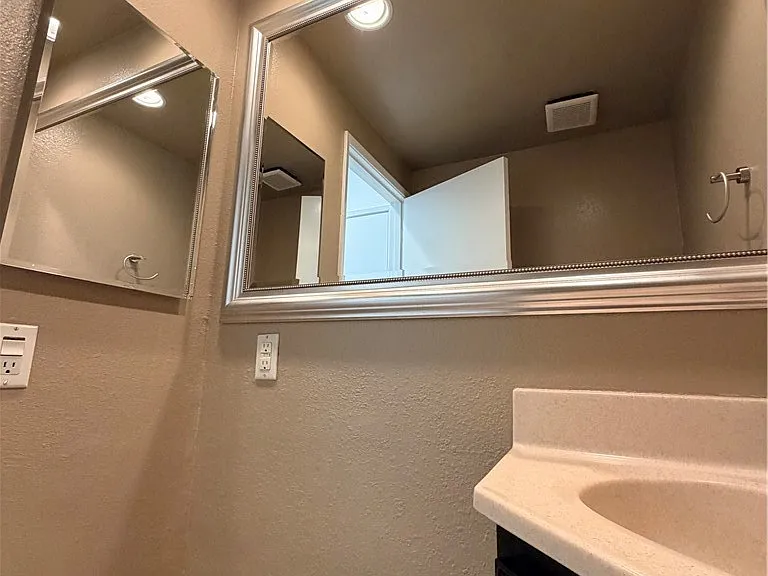 33936 Alcazar Dr — Photo 23
