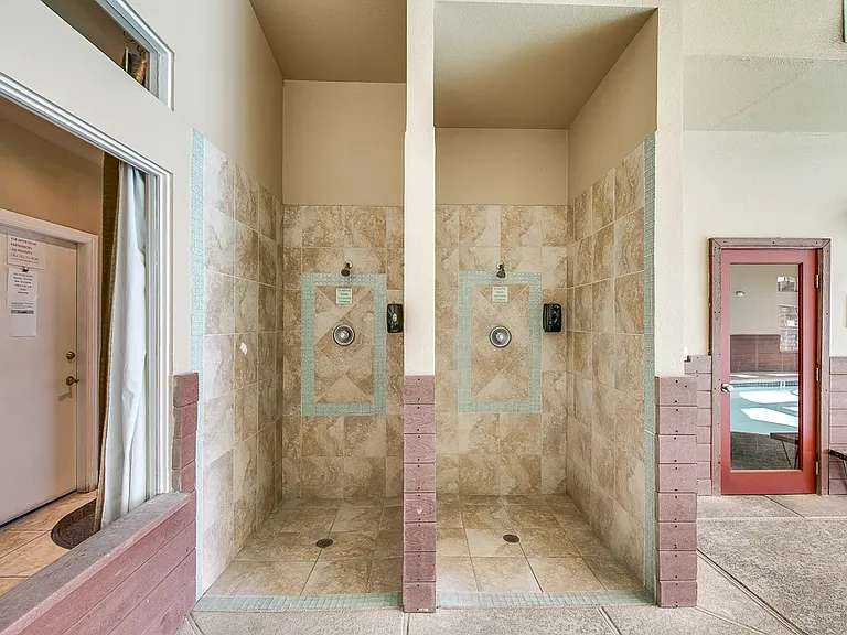 2750 S Durango Dr — Photo 41