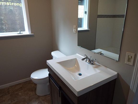 5th image of 16363 23rd St S