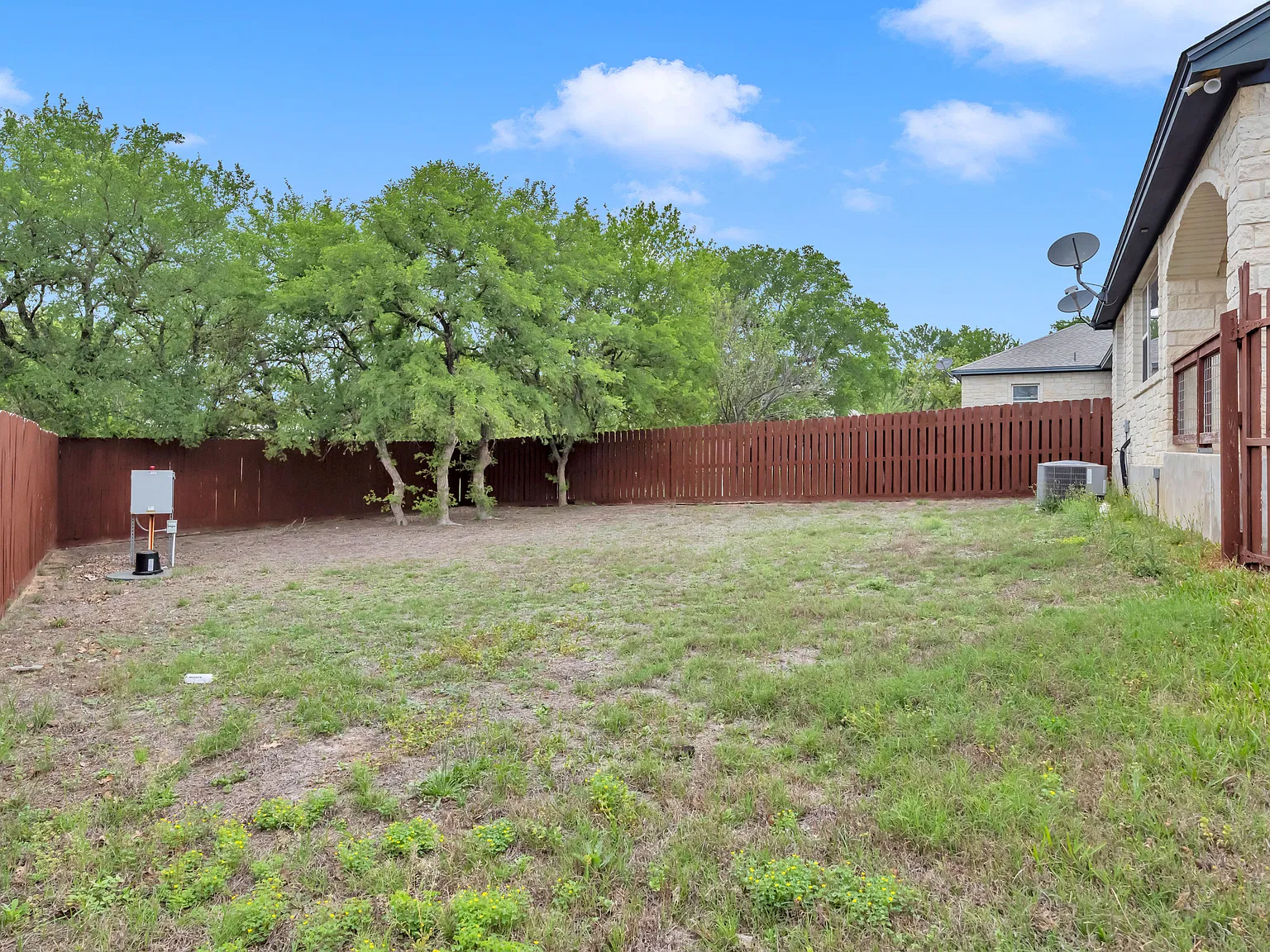 2 bed, 1175 sqft, $2,000 — Photo 3