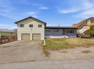 1178 Bentley Pl, Kamloops, BC V2B 5M5