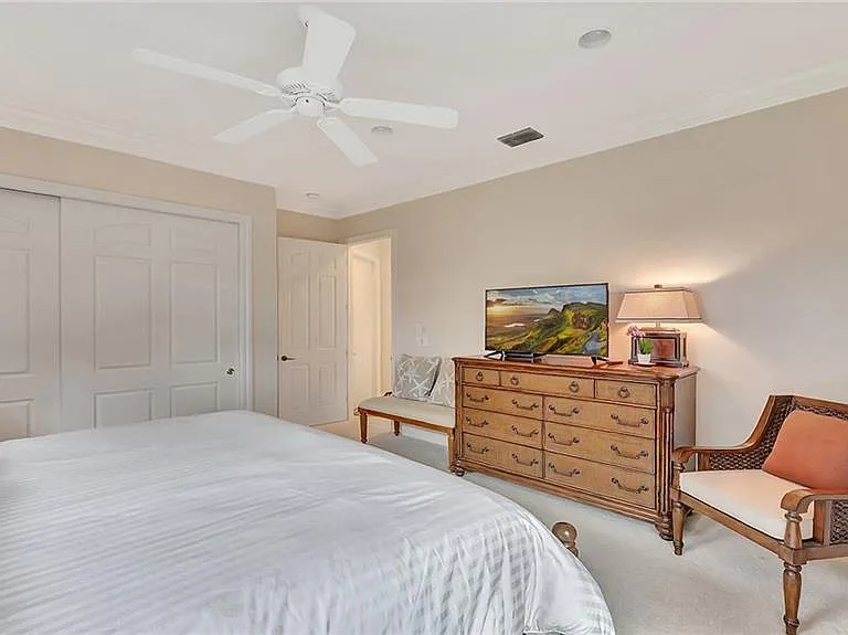 11238 Five Oaks Ln — Photo 6