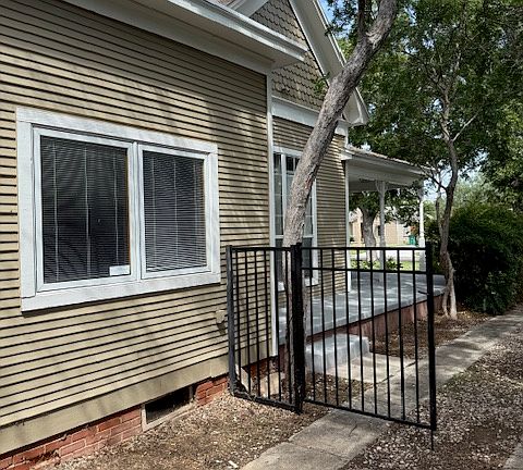 5th image of 1223 Kenwood Dr