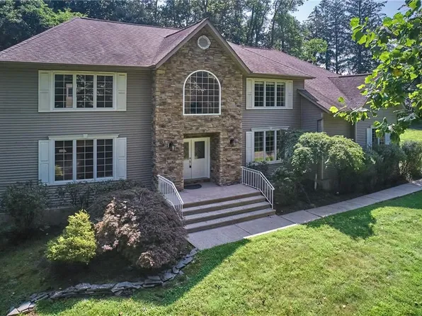 113 Carlton Road W, Suffern, NY 10901