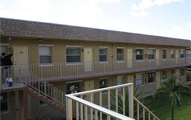 1st image of 101 NE 41st St #54C
