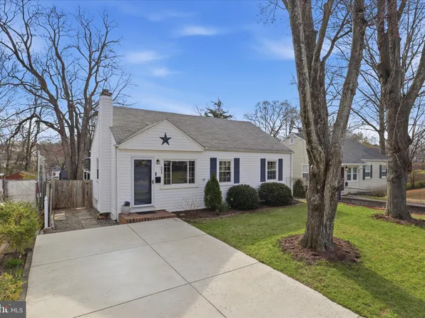 4029 Walters Ct, Fairfax, VA 22030