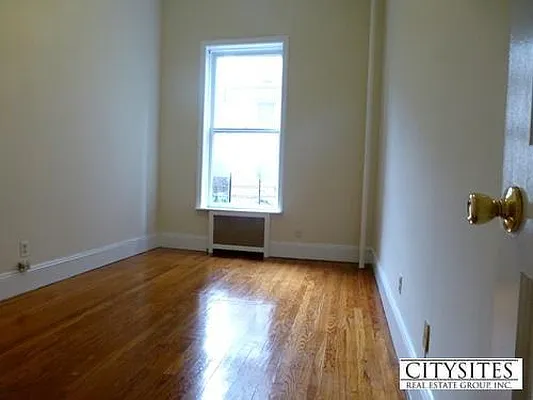 Rented by Keller Williams NYC | media 19