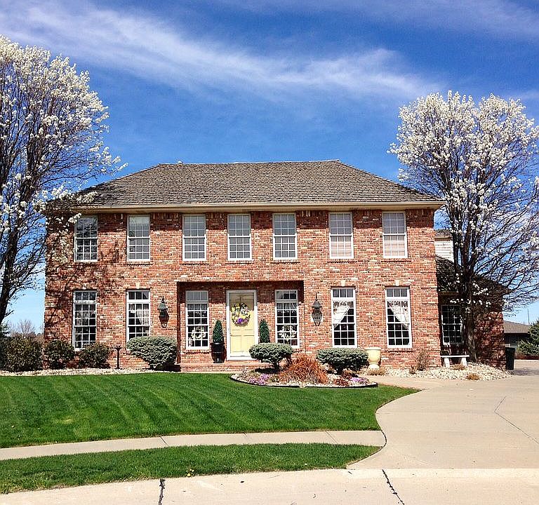 Beautiful Custom Home!