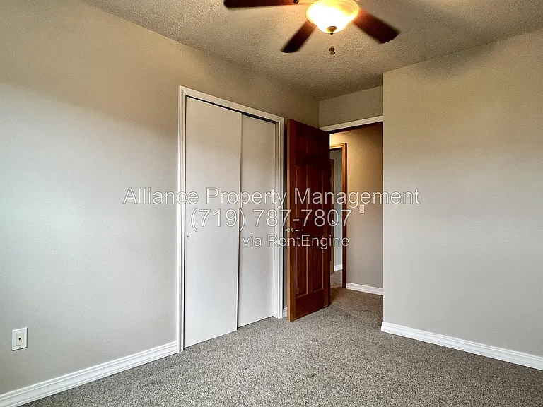 6318 Galway Dr — Photo 28