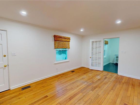 4th image of 11 Princess Anne Rd