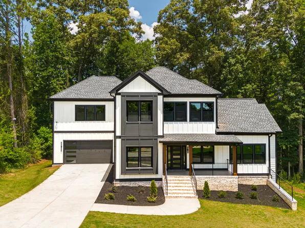 535 Michael Cir, Monroe, GA 30655