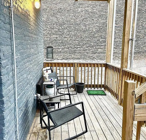 1644 W Cermak Rd #2R — Photo 10
