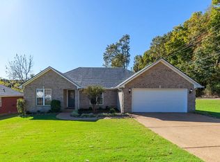 6 Station Oaks Dr, Jackson, TN 38305