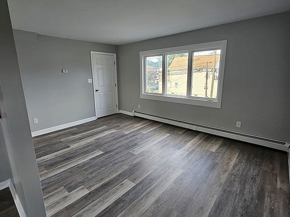 5th image of 676 Anderson Ave