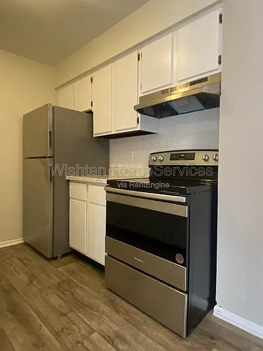202 Charleston Blvd #1 Photo 1