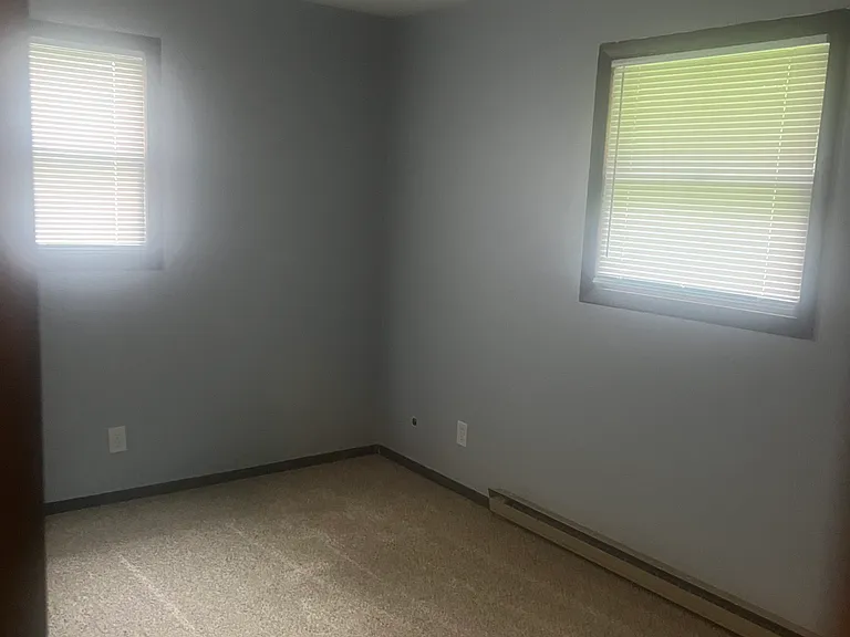 1320 Richvale Rd — Photo 4
