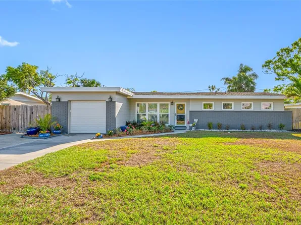 8335 Robin Rd, Seminole, FL 33777