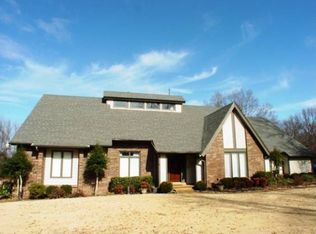 10026 Humphrey Rd, Cordova, TN 38018